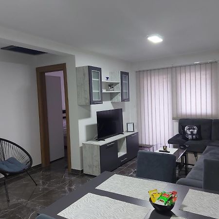 דירות Malm טראווניק מראה חיצוני תמונה