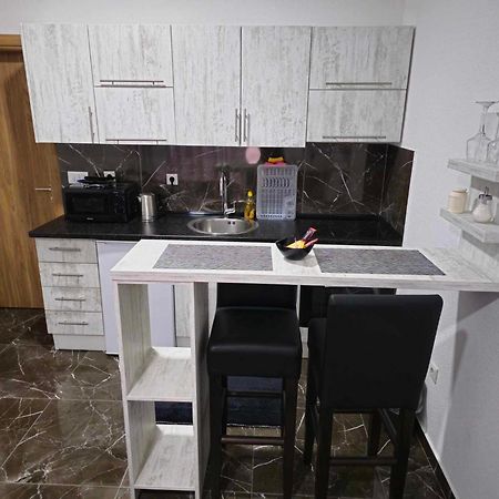 דירות Malm טראווניק מראה חיצוני תמונה
